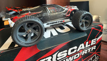 Load image into Gallery viewer, 1:18 - Micro 4WD RTR - Himoto Centro Truggy
