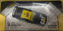 Load image into Gallery viewer, 1:43 Signature Series - V8 Supercars - Caterpillar - Shell 600
