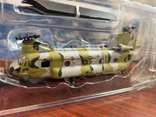 Load image into Gallery viewer, 1:72 Scale Helicopter - Chinook CH-47D - Forces of Valor
