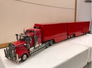 1:32 Kenworth T909 B Double (Red)