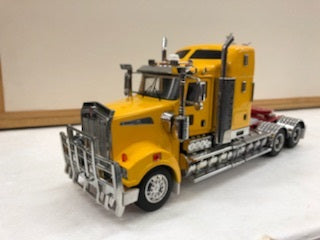 1:32 Kenworth T909 Prime Mover (Yellow)