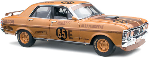 1:18 Ford XY Falcon Phase III GT-HO 1971 Bathurst Winner 50th Anniversary Gold Livery