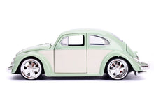 Load image into Gallery viewer, 1:24 BigTime Kustoms - 1959 Volkswagen Beetle - Pastel Green
