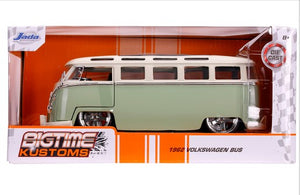 1:24 BigTime Kustoms - 1962 Volkswagen Bus - Pastel Green