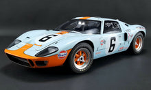 Load image into Gallery viewer, 1:12 Ford GT 40 1969 Le Mans Championship - Jackie Ickx &amp; Jackie Oliver
