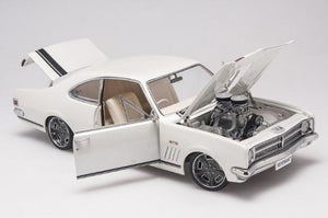 1:18 Holden HK GTS Monaro "Revenant" Street Machine - Wraith White Metallic + Black Stripes - AUTOart